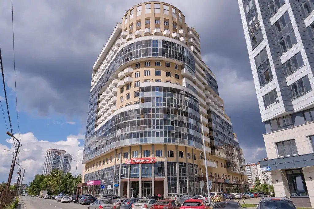 RentPlaza на улице Крестинского — фото 1