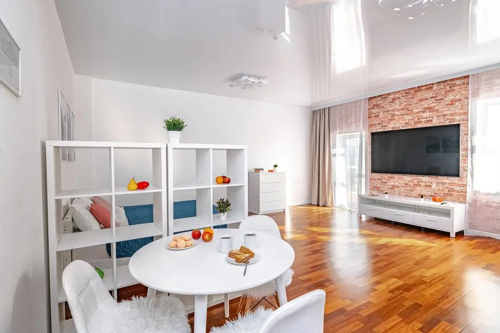 Владивосток: Viahome (Виахоум) на улице Кирова 25Б