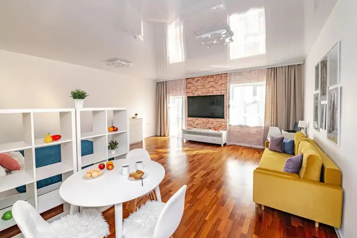 Владивосток: Viahome (Виахоум) на улице Кирова 25Б