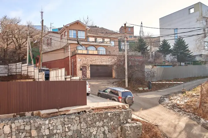 Владивосток: Viahome (Виахоум) на улице Толстого