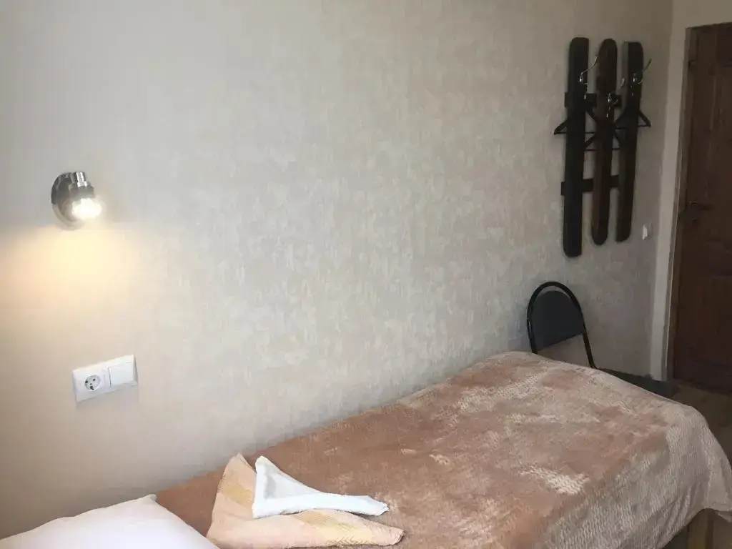Янишполе: Motel Prival