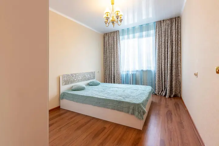 Тобольск: Сутки24 в 7-м микрорайоне 12А