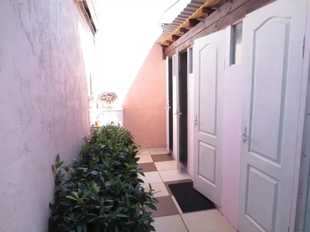 Вардане: Guest House Y Raisy