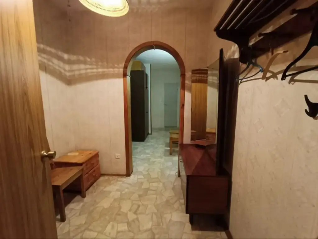 Колпино: Квартира 3 Отдельные Спальни и Кухня