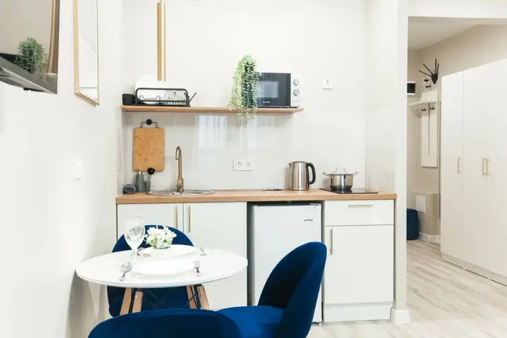 Иркутск: Apartments Na Beregu Reki Anagara