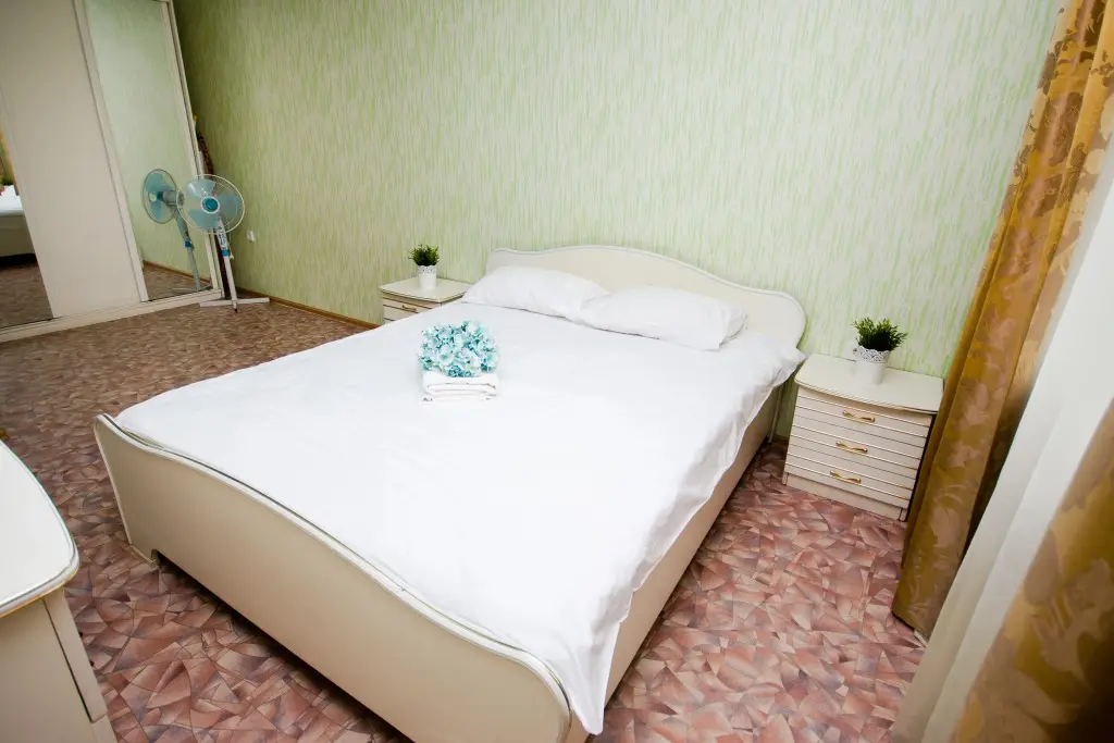 Стерлитамак: Apartamenty Kvartirny Vopros Na Nakhimova 8A Apartments