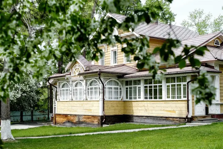 Зудилово: Sosnovyj Bor (Zudilovo)