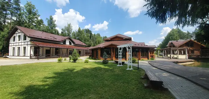 Протасово: База отдыха Загородный клуб Барин