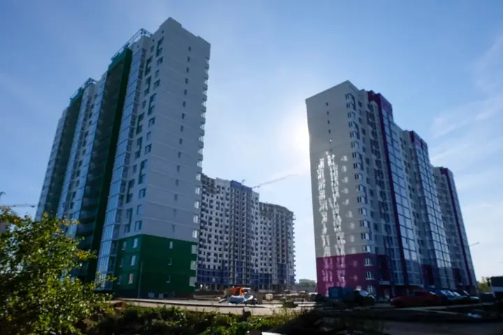 Ижевск: Апартаменты на улице 10 лет Октября 60Б корпус 1