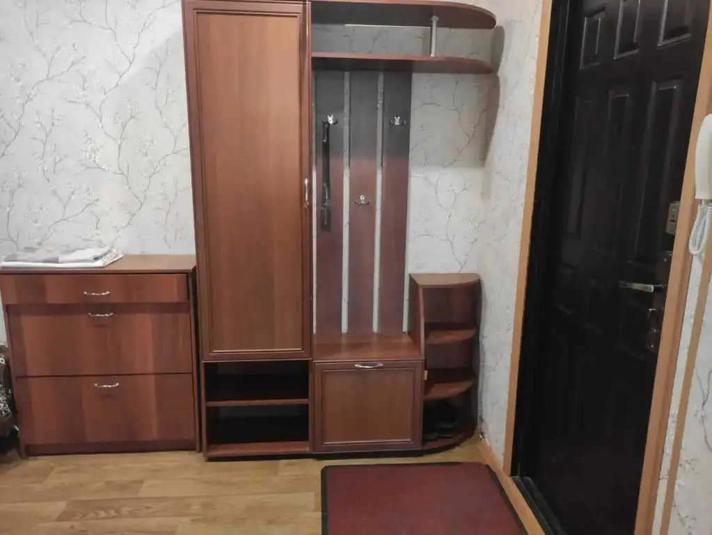 Новый Уренгой: Апартаменты в микрорайоне Мирный 2/1
