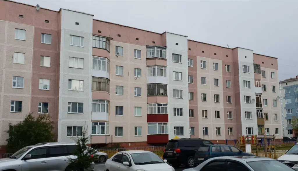 Новый Уренгой: Мириады на улице Молодежная