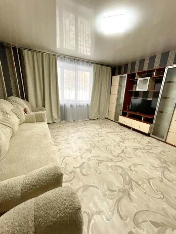 Прокопьевск: Home Hotel (Хоум Отель) на проспекте Строителей 59