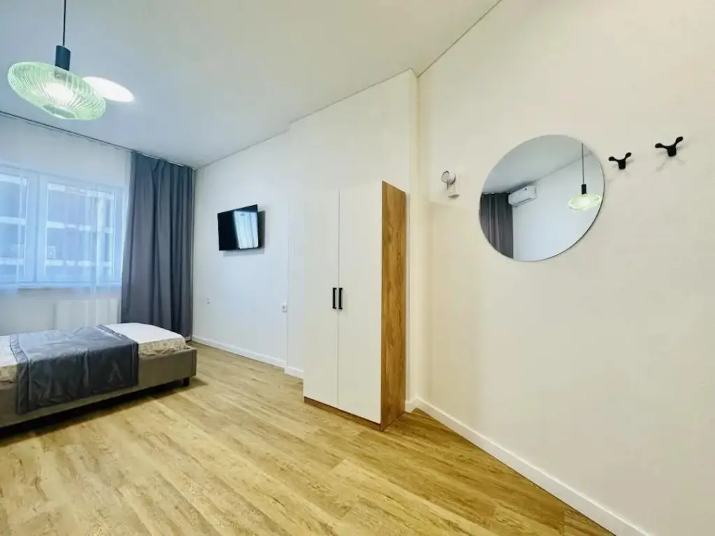 Уфа: Apartments on Revolyutsionnaya Street