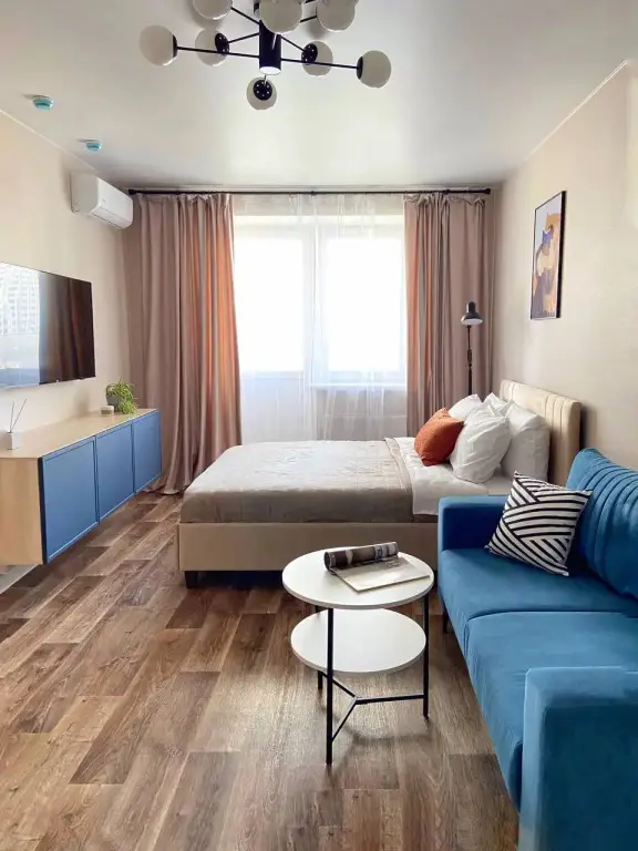 Uyutnaya Kvartira S Dizaynerskim Remontom Flat — фото 1