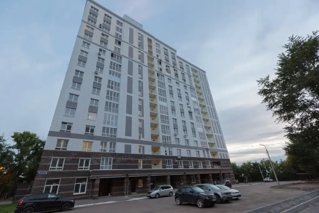 Азбука на улице Султанова 6 — фото 1