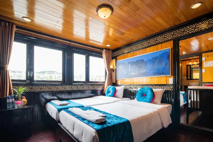 Халонг: Swan Cruises Halong