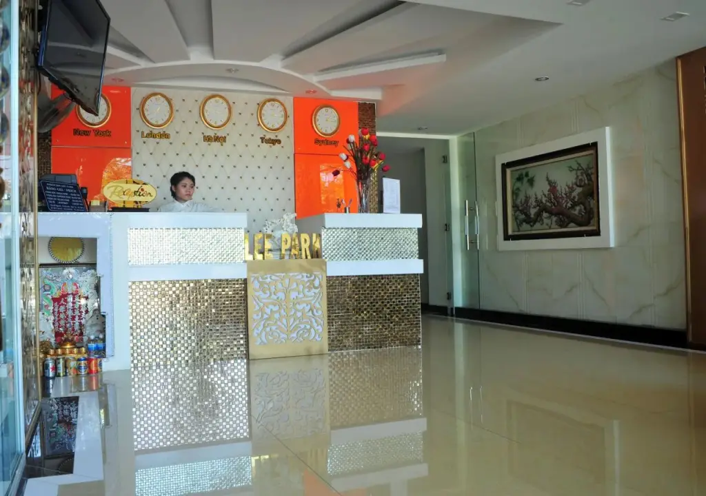Дананг: Lee Park Hotel