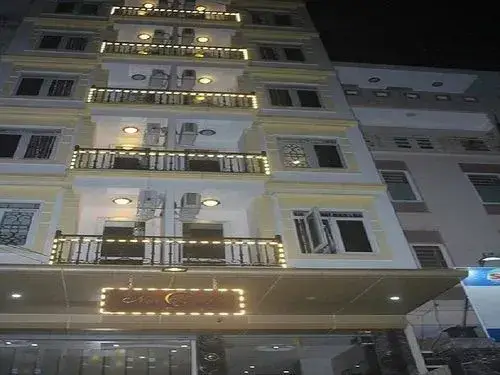 Ханой: New Amely Hotel & Resident