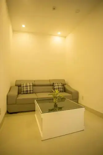 Нячанг: R R Apartments
