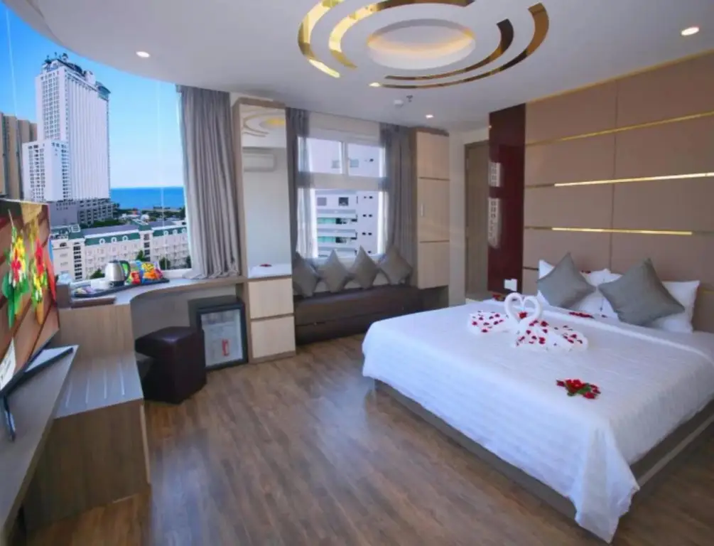 Нячанг: New Sun Hotel