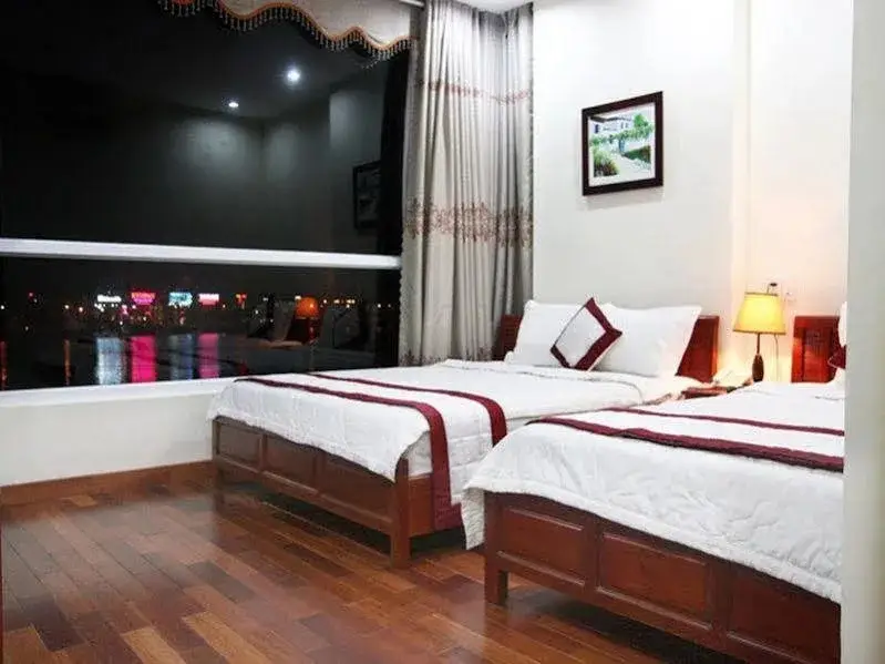 Дананг: New Moon Hotel