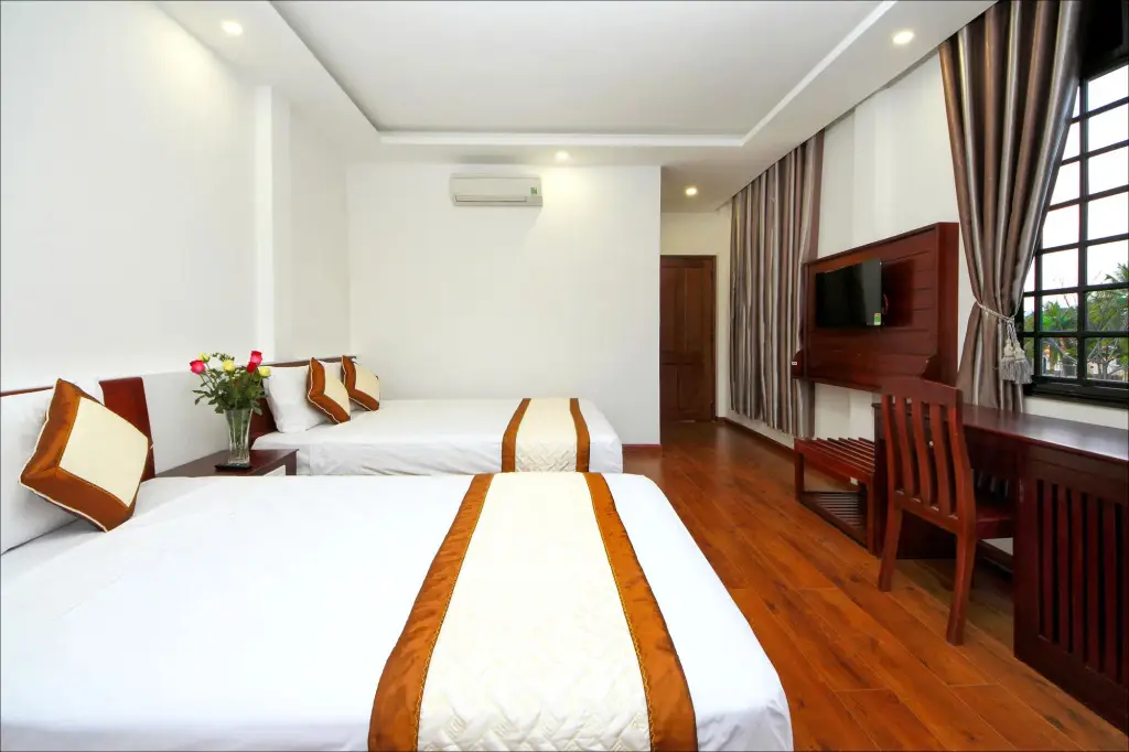 Хойан: Azalea Homestay