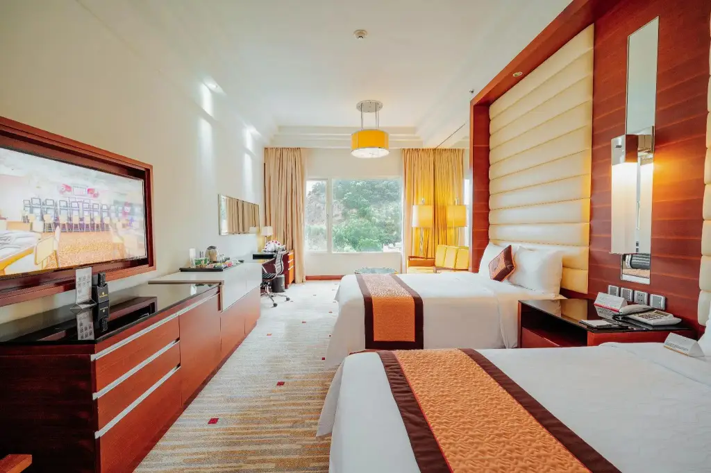 Халонг: Royal Halong Hotel