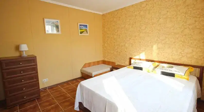 Анапа: Guest House "At Irina"
