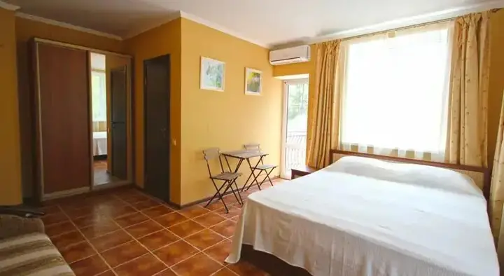 Анапа: Guest House "At Irina"