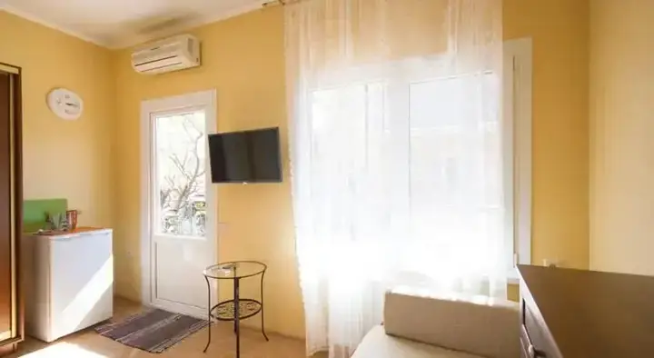 Анапа: Guest House "At Irina"