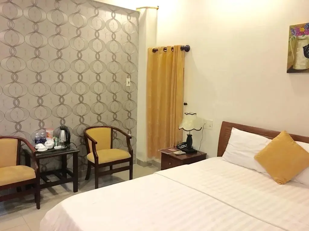 Дананг: Lighting Hotel