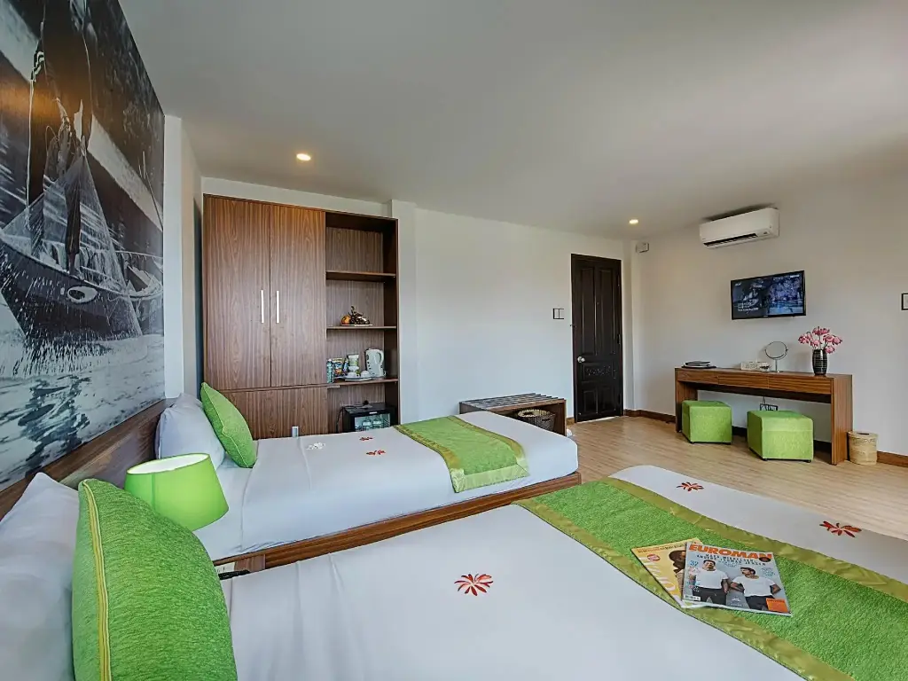 Vinh Hung 2 City Hotel — фото 1