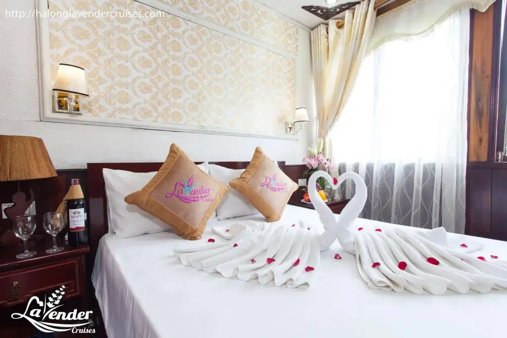 Халонг: Lavender Elegance Cruise