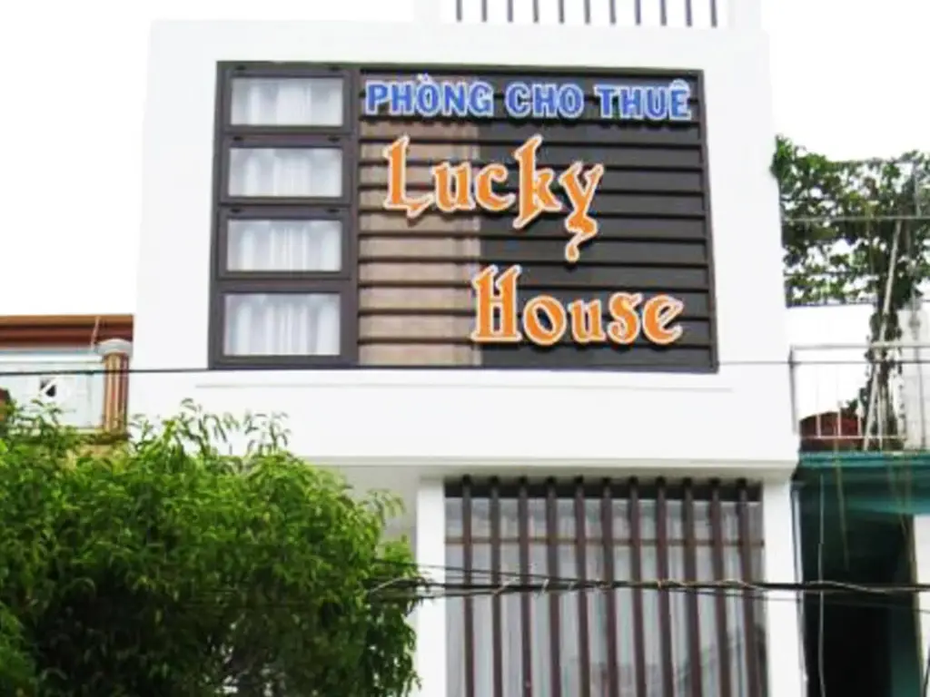 Lucky House Hotel — фото 1