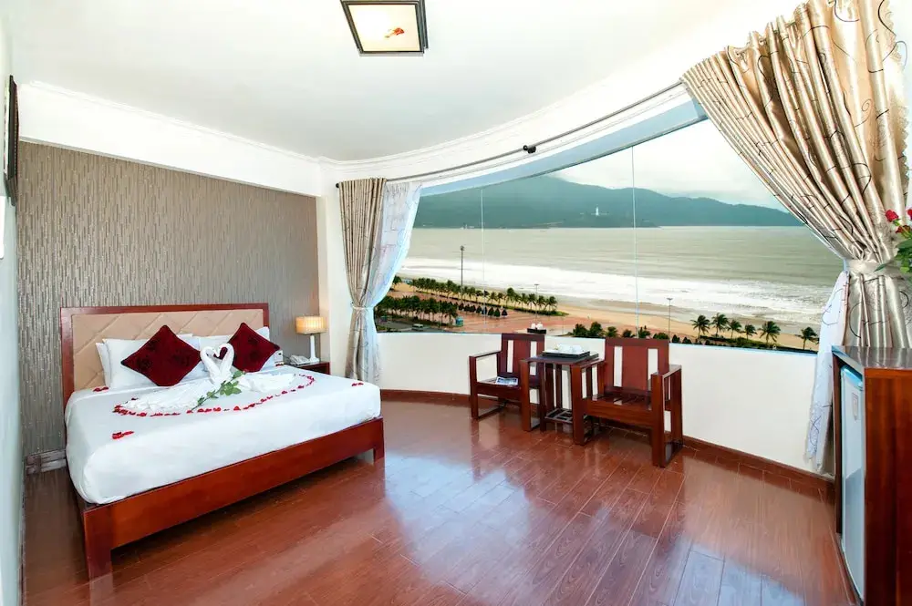 Дананг: Beautiful Beach Hotel