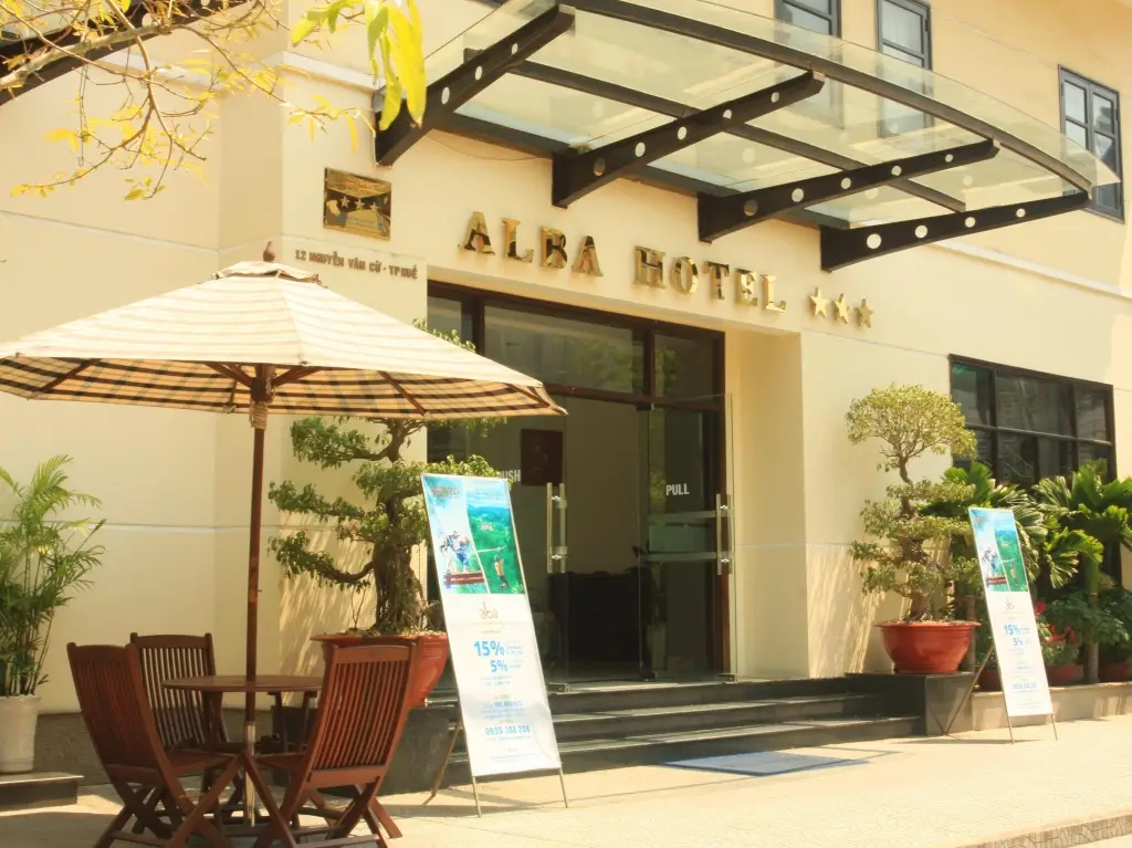 Хюэ: Alba Hotel