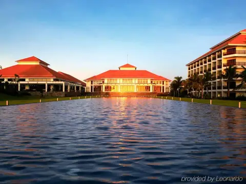 Pullman Danang Beach Resort — фото 1