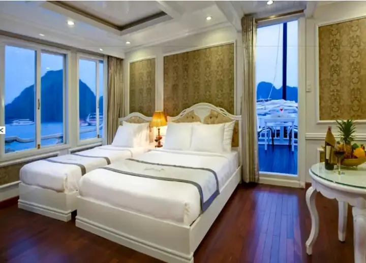 Халонг: Signature Halong Cruise