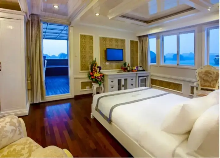 Халонг: Signature Halong Cruise