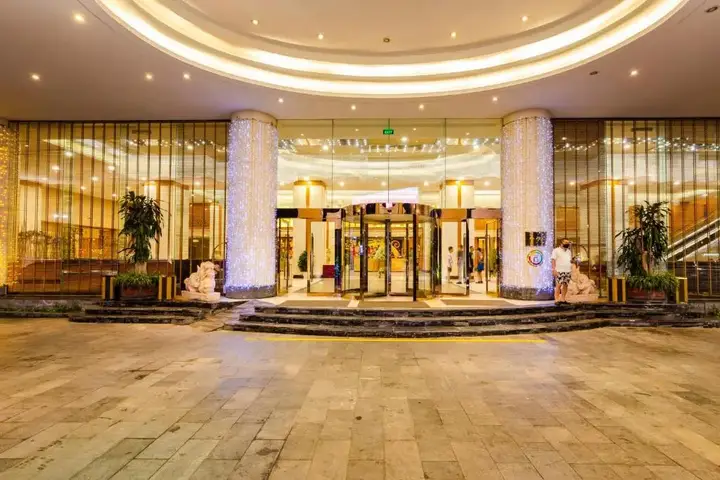 Халонг: Muong Thanh Luxury Quang Ninh Hotel
