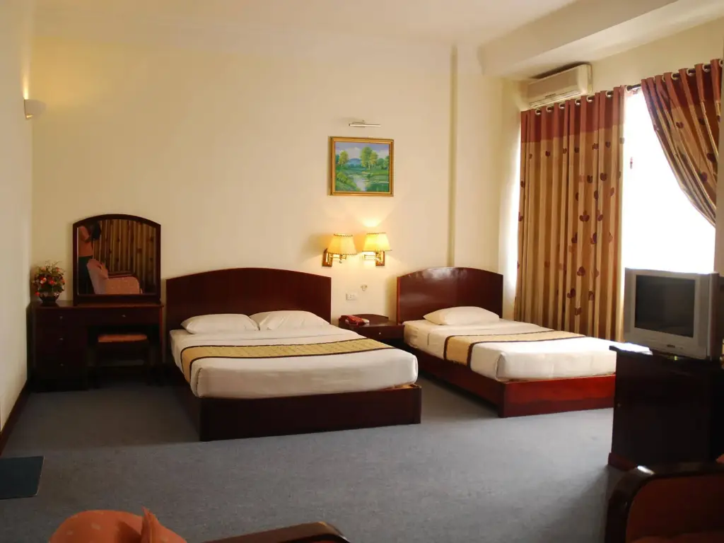 Халонг: Bach Dang Hotel