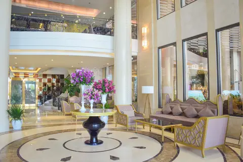 Holiday Beach Hotel Danang — фото 1