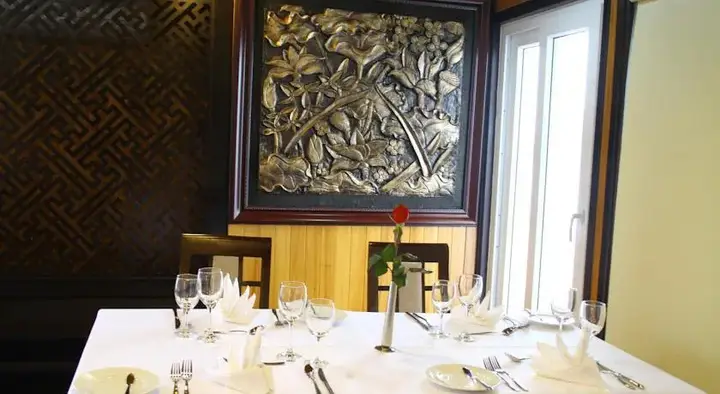 Халонг: LAzalee Cruise Halong