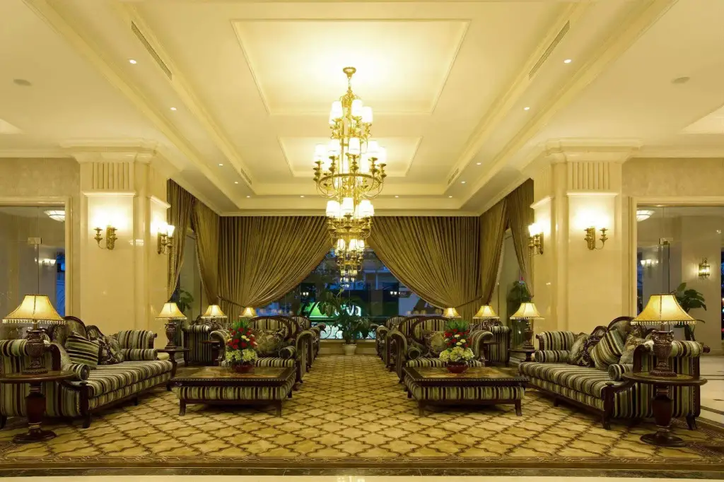 Хюэ: Eldora Hotel