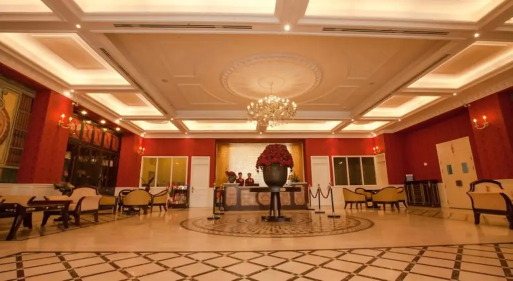 Нячанг: Den Long Do Hotel & Restaurant