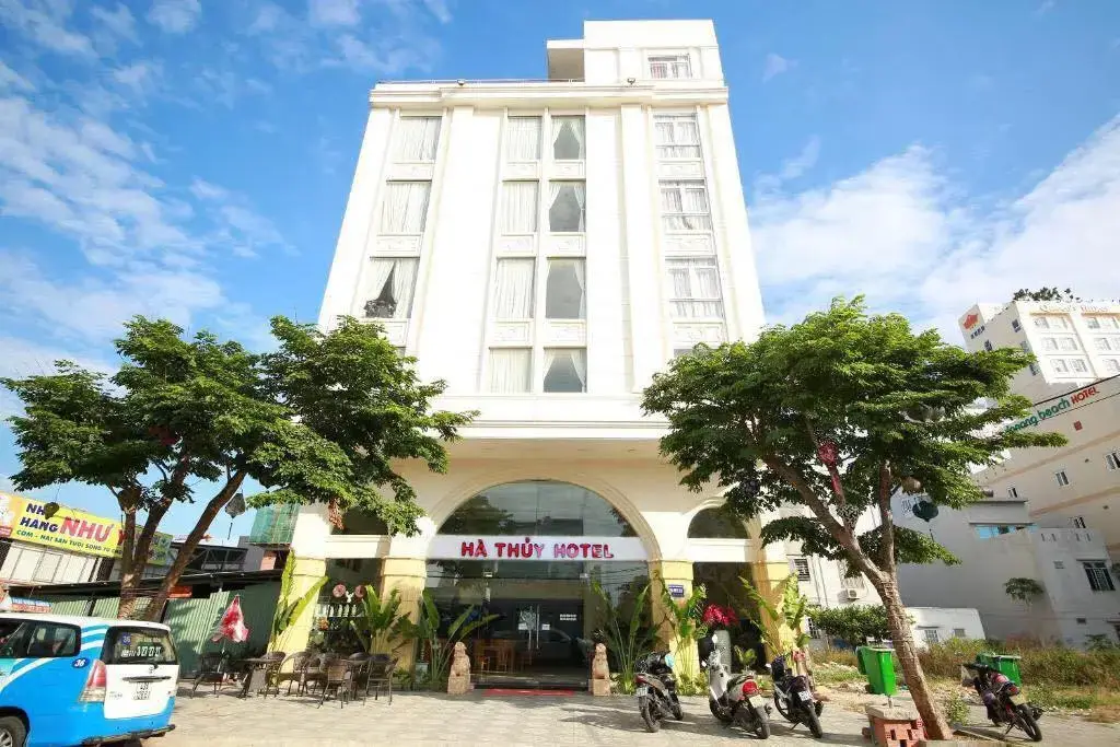 Khách sạn Kiên Cường 2 Hotel — фото 1
