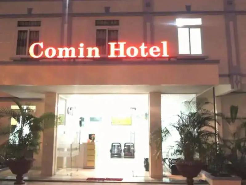 Comin Hotel — фото 1