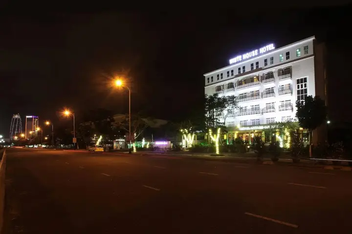Дананг: White House Hotel