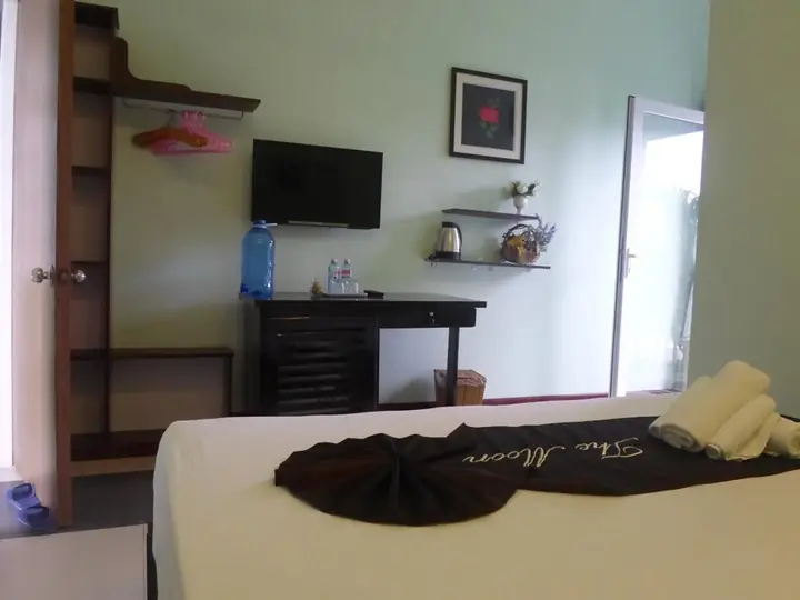 Хойан: The Moon Villa Hoi An