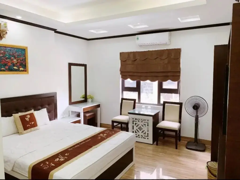 Халонг: Ha Long Sail Hotel